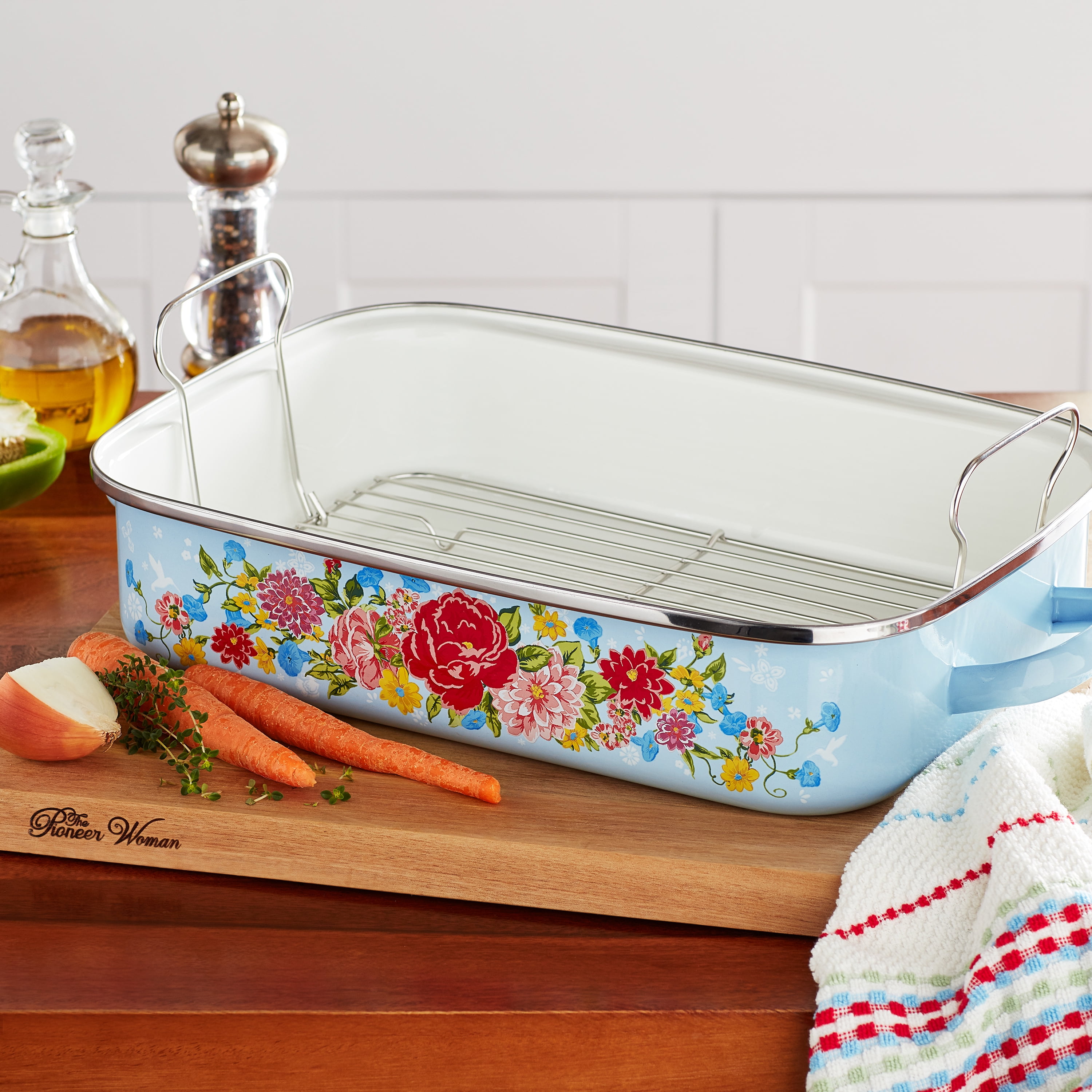 The Pioneer Woman Turkey Roaster at Walmart - How to Buy Ree Drummond's  Nonstick Roasting Pan