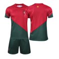 thumbnail image 3 of 22-23 Copa del Mundo Versión Correcta Portugal Local No. 7 Ronaldo con Calcetines Nuevos Traje de Fútbol para Adultos para Niños, 3 of 5