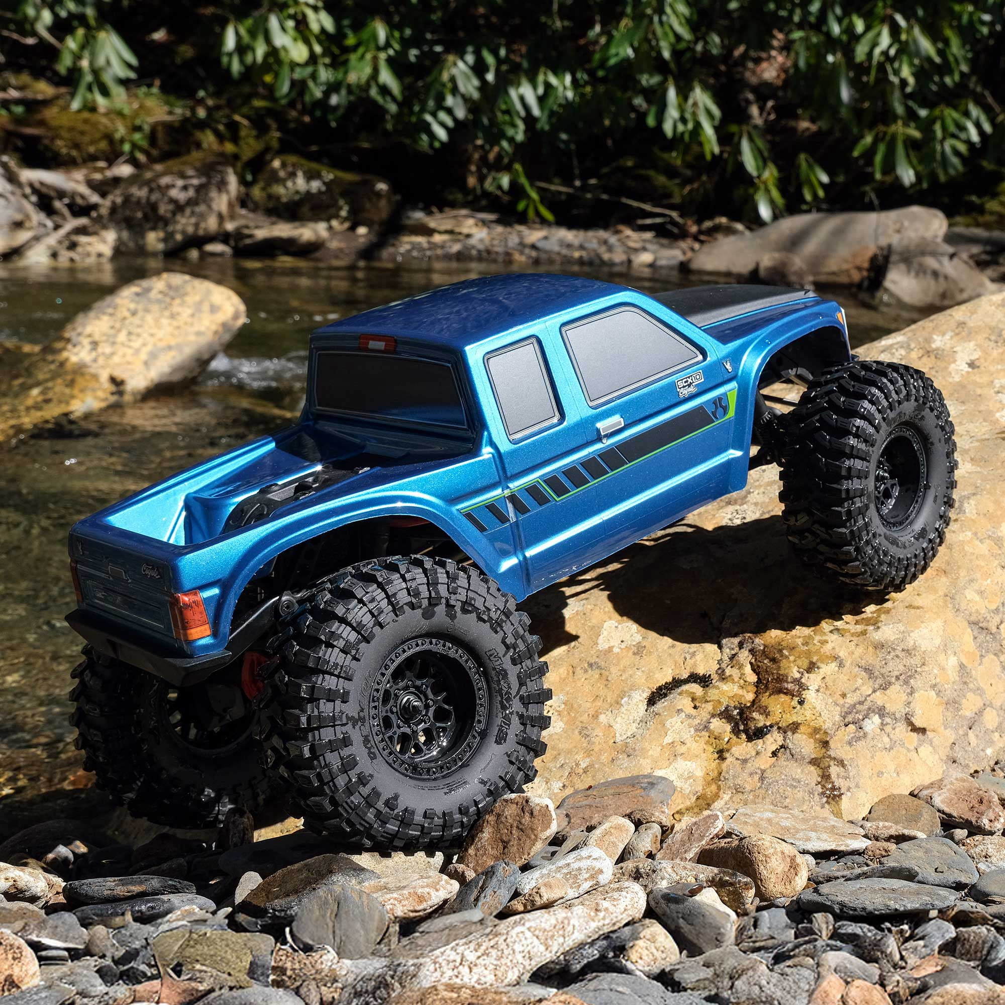 Axial 1/10 SCX10 III Coyote 4X4 RTR Brushed Rock Crawler Blue AXI-2036T2