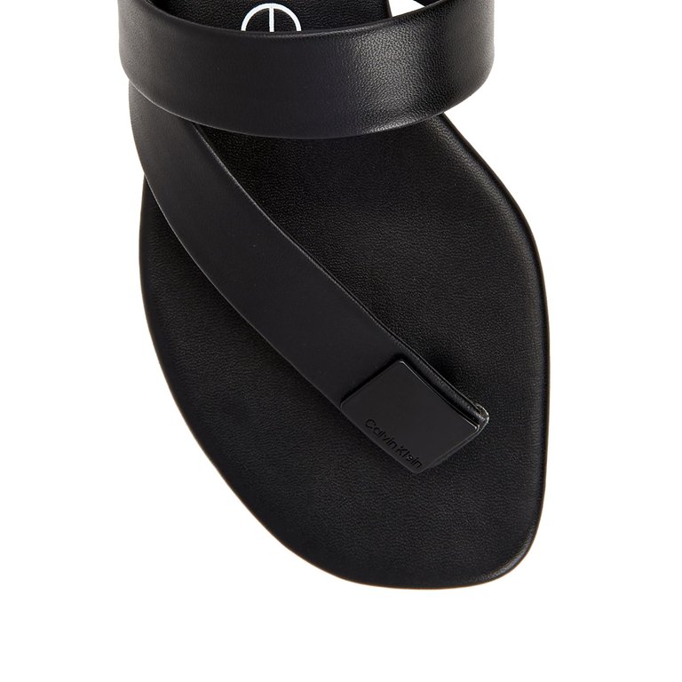 Calvin klein women's saurin 2025 flat sandals