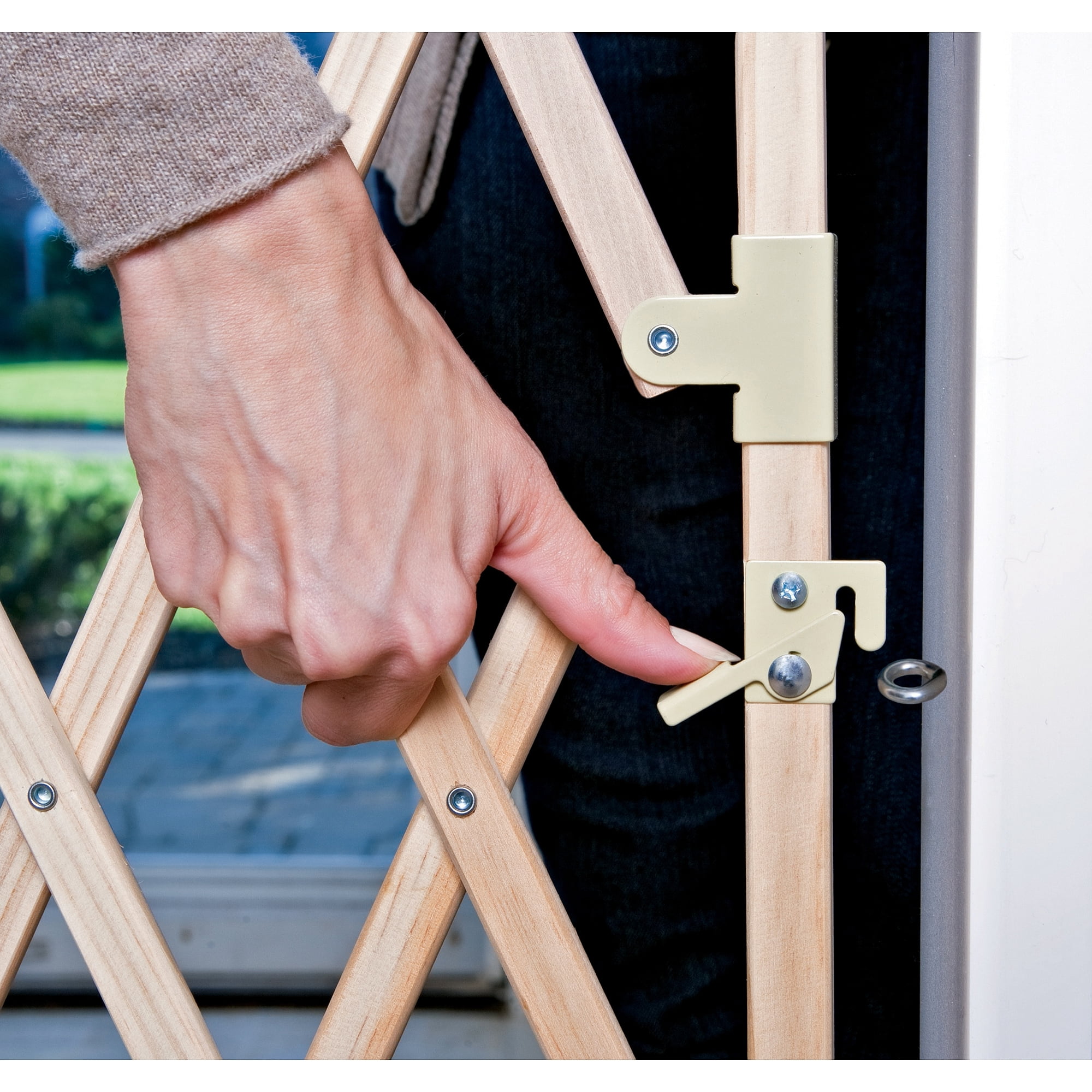 evenflo easy swing gate