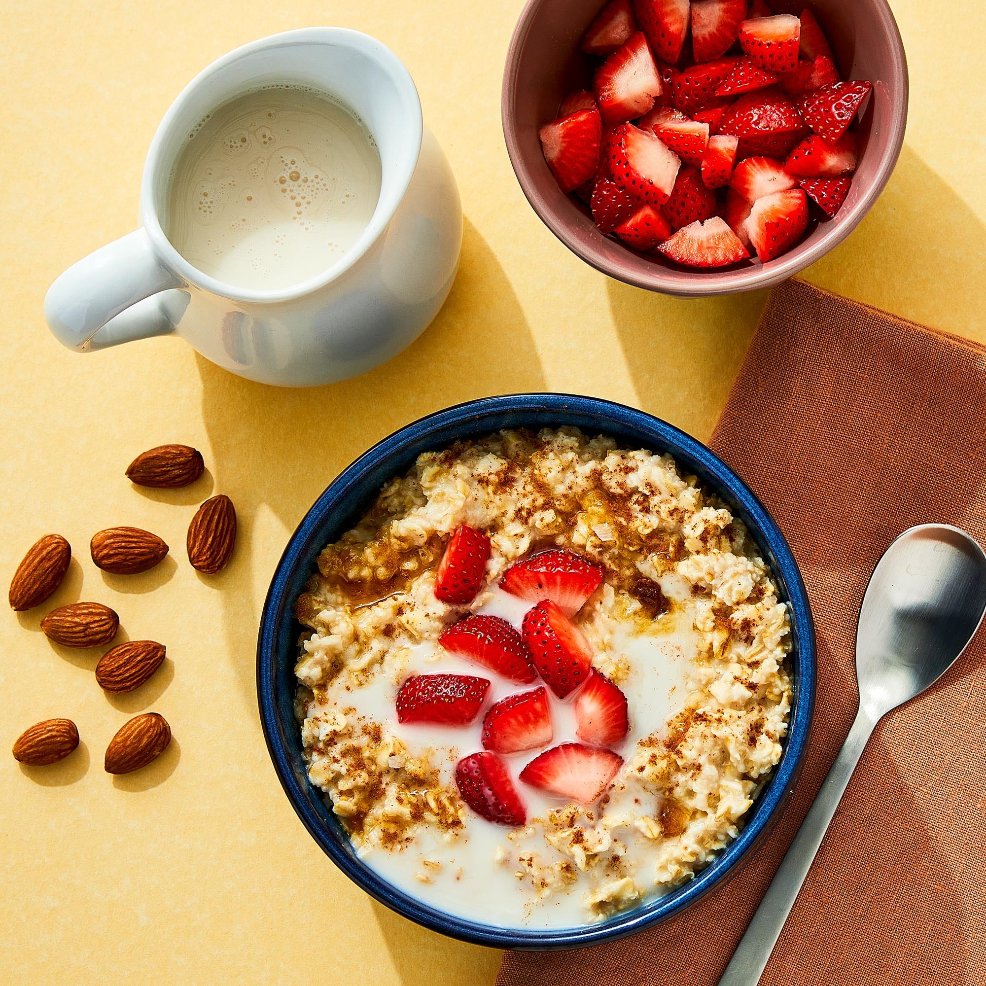 bettergoods Unsweetened Vanilla Almond Milk, Half Gallon