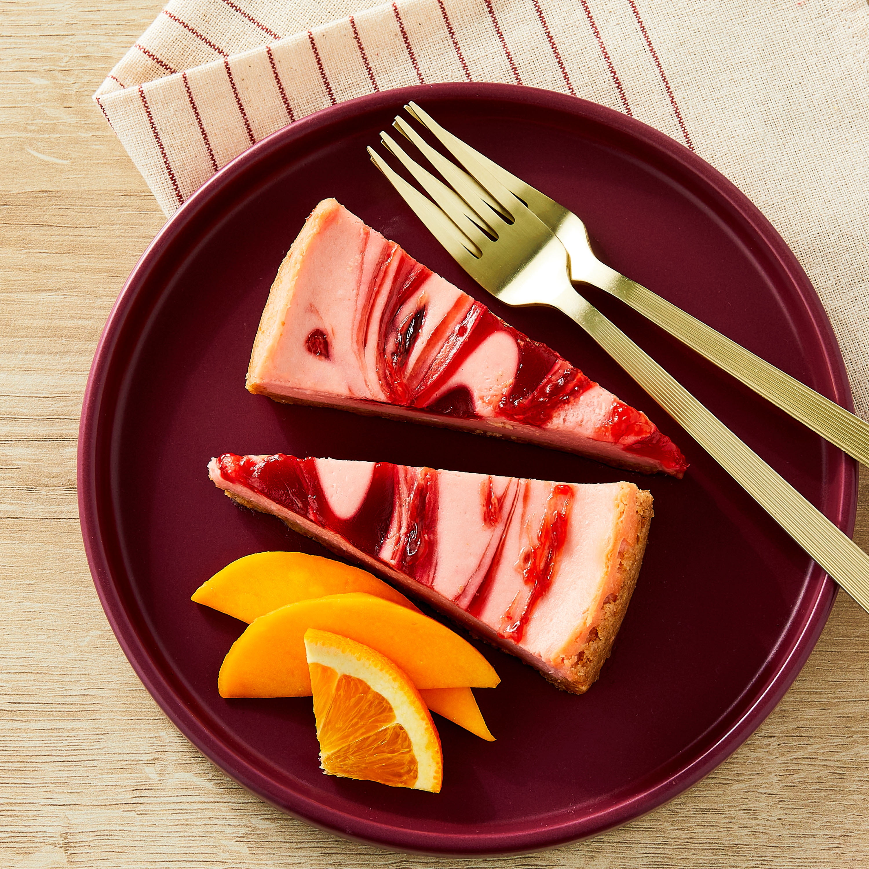 Freshness Guaranteed Guava Cheesecake Slices, 6 oz, 2 Count (Refrigerated)