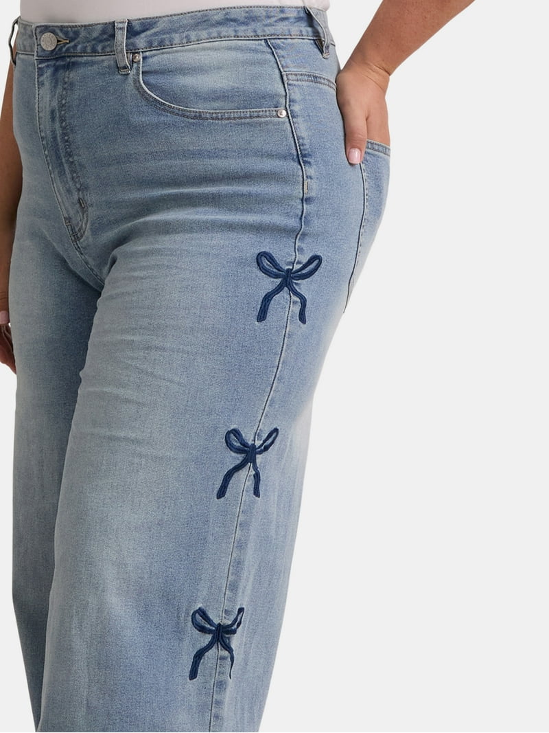 Madden NYC Women's Ultra 90s Fit Jeans with Embroidery, 32