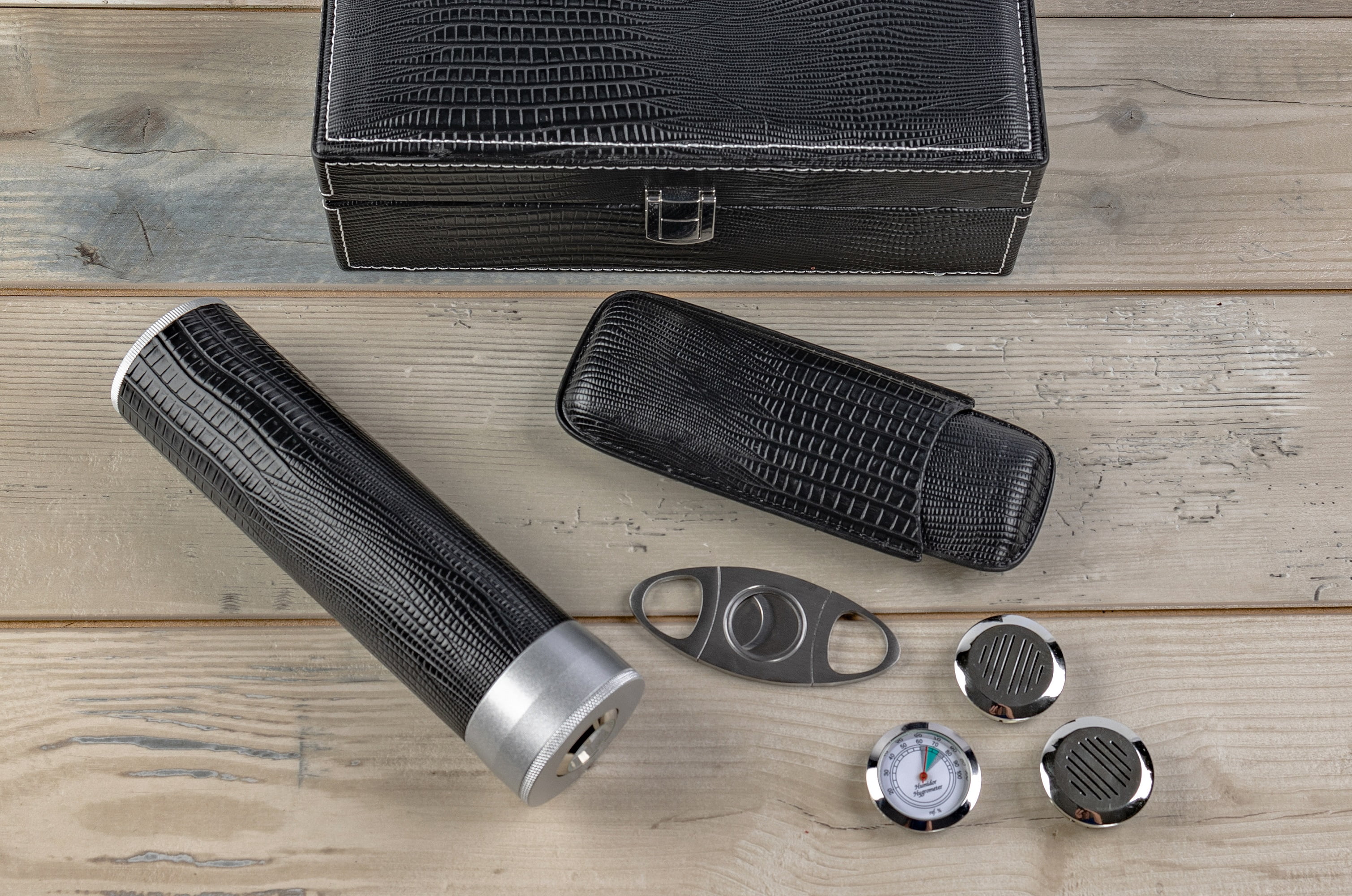Alligator Leather Cigar Humidor Gift Set - Black - Capacity: 25