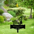 thumbnail image 3 of Fiudx Gnomo de Árbol de Metal, Decoración de Jardín de Acero, Diseño de Corte Detallado, Adorno Único para La Punta de Un Árbol o Poste de Cerca, Decoración para Césped Exterior, Ideal para Amantes d, 3 of 7