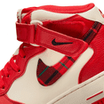 thumbnail image 3 of Tenis Nike Air Force 1 Mid '07 LX, 3 of 5