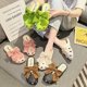 thumbnail image 4 of Pantuflas de verano para mujer, pantuflas de media pantuflas para niños, anticolisión, antideslizantes, de fondo suave, sandalias de moda para estudiantes, 4 of 6