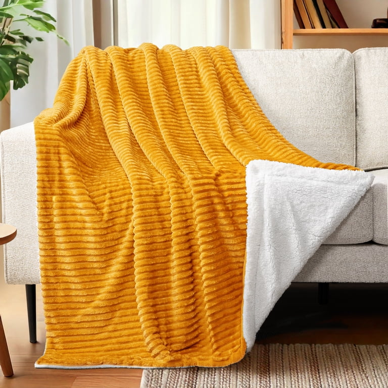 Pavilia Fleece Sherpa Throw Blanket, Yellow 50x60 photo 2