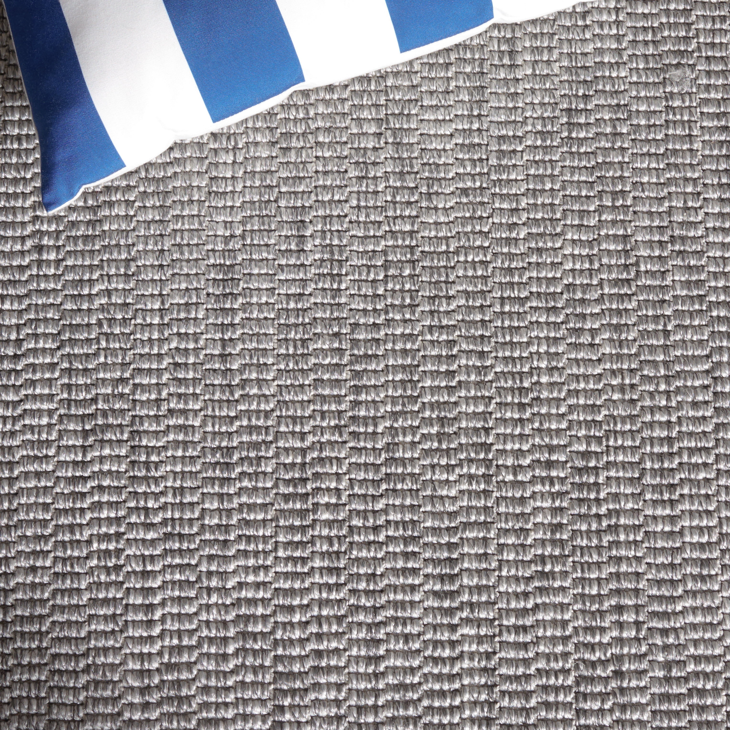 Safavieh Sisal All-Weather Dania Solid Indoor/Outdoor Area Rug, Dark Gray, 3' x 5'