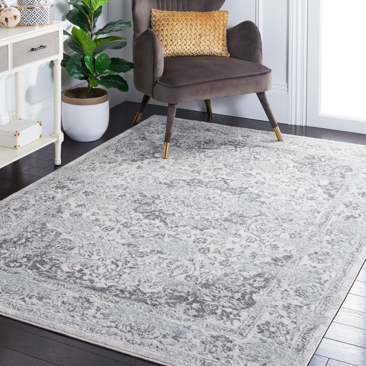 SAFAVIEH Tulum Braganza Traditional Area Rug, 4' x 6', Ivory/Grey