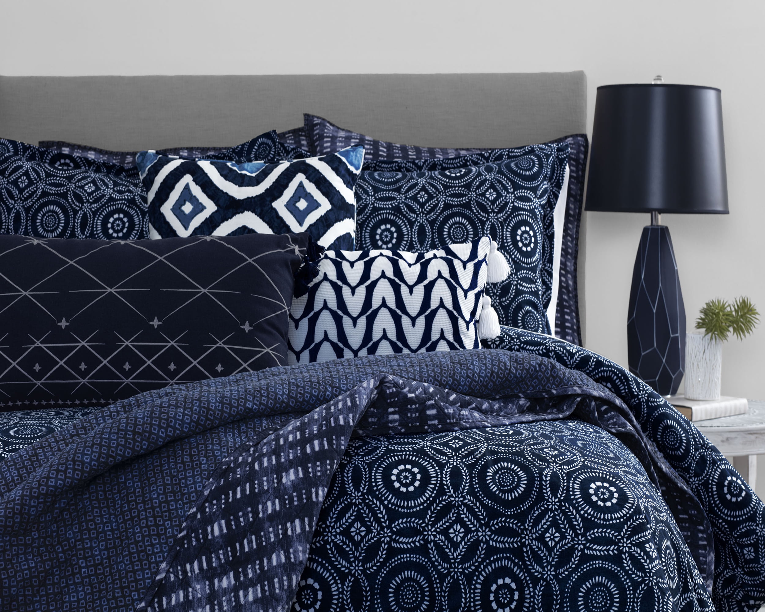 Luxury 7pc Light Blue & Brown Geometric Comforter Set AND Decorative Pillows 