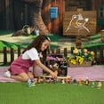 thumbnail image 2 of Set de juego de juguete LUPPA Masha y el oso con 13 figuras y caja de hojalata, 2 of 5