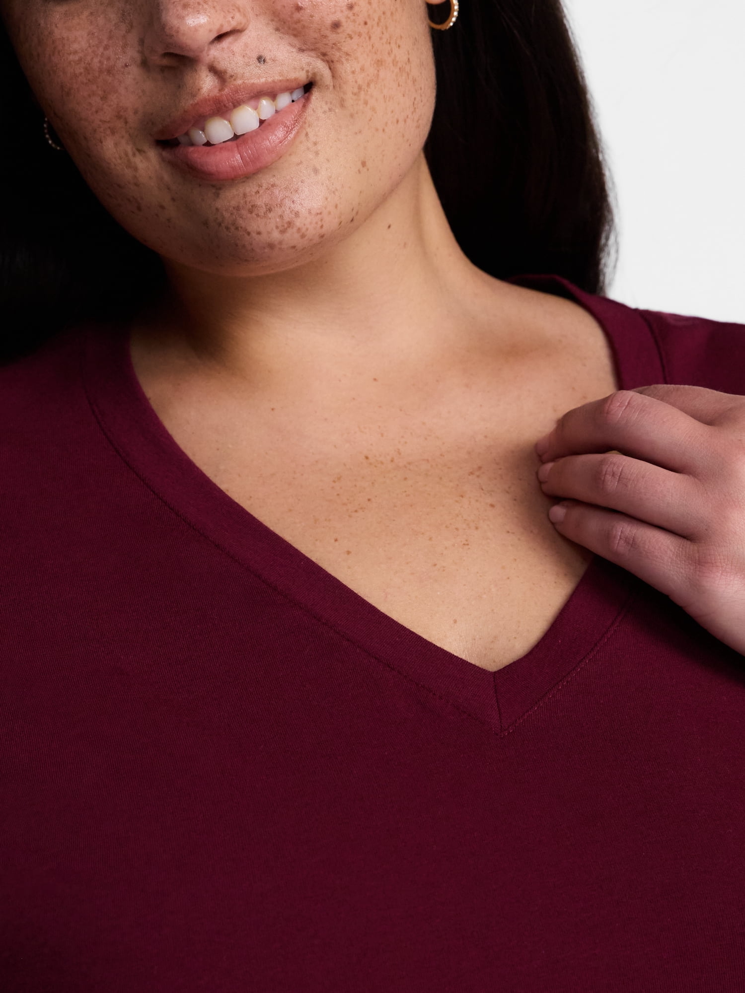 Terra & Sky Women's Plus Size V Neck Tee with Long Sleeves, Size 0X-5X