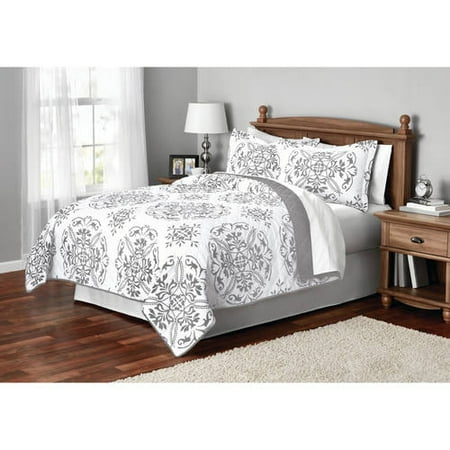 - Mainstays Classic Leaf Damask Patterned Quilt, Full/Queen, Gray