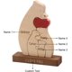 thumbnail image 3 of Adorno de oso de madera personalizado: escultura de oso personalizada con 2 a 6 nombres de familia, regalo de decoración del hogar para mamá, abuela, papá (4 nombres), 3 of 7