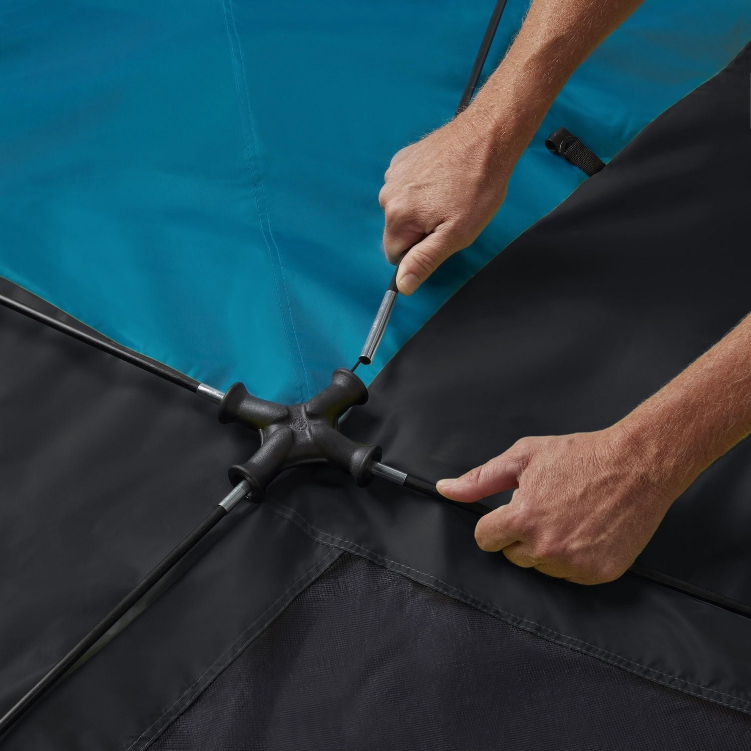 Coleman 4 Personnes Sundome Dark Room Tente de Camping