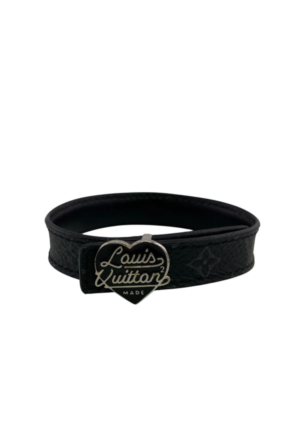 Pre-Owned LOUIS VUITTON M8041 Bracelet LV Heart x NIGO Collaboration Heart-shaped Clasp...
