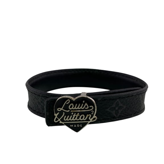 Pre-Owned LOUIS VUITTON M8041 Bracelet LV Heart x NIGO Collaboration Heart-shaped Clasp...