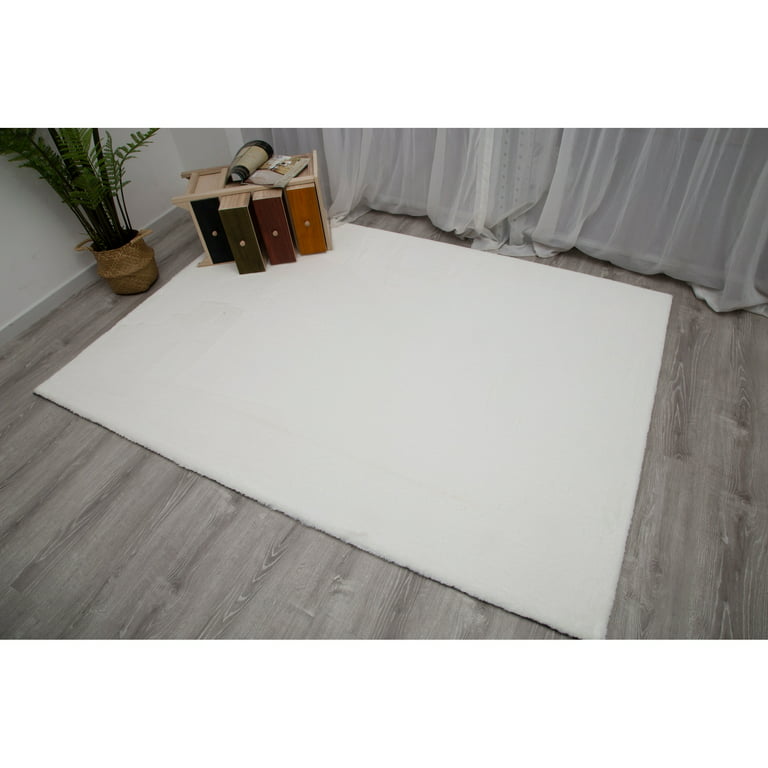 RugBerry White Faux Fur Sheepskin Hand-Tufted 6x9 ft Indoor Shag
