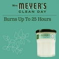 thumbnail image 4 of Mrs. Meyer's Clean Day Bougie de soja parfumée, Basilic, 4 of 6