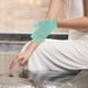 thumbnail image 3 of 4 pares de guantes exfoliantes de nailon para la ducha y el baño. Exfoliante corporal., 3 of 7