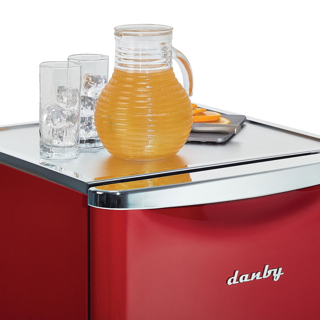 Danby 4.4 cu. ft. Retro Compact Fridge in Metallic Red DAR044A6LDB