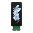 thumbnail image 4 of Funda para teléfono Samsung Galaxy Z Flip4 de silicona con correa negra, 4 of 8