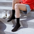 thumbnail image 3 of Calcetines altos en blanco y negro, calcetines de hombre de longitud media que combinan con todo, calcetines deportivos de otoño e invierno de color sólido, calcetines altos casuales de marca de moda, 3 of 6