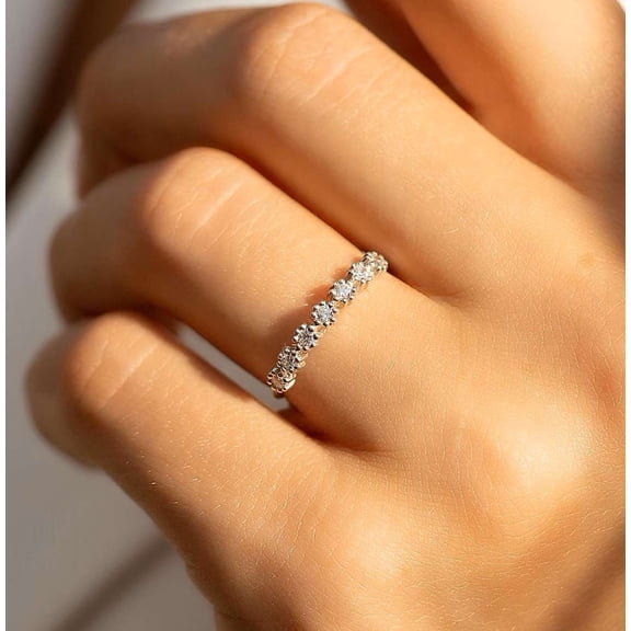 vylahjewellery Moissanite Diamond Wedding Proposal Ring Round Cut Anniversary Rings Unique Stacking Engagement Rings Dainty Ring for Her