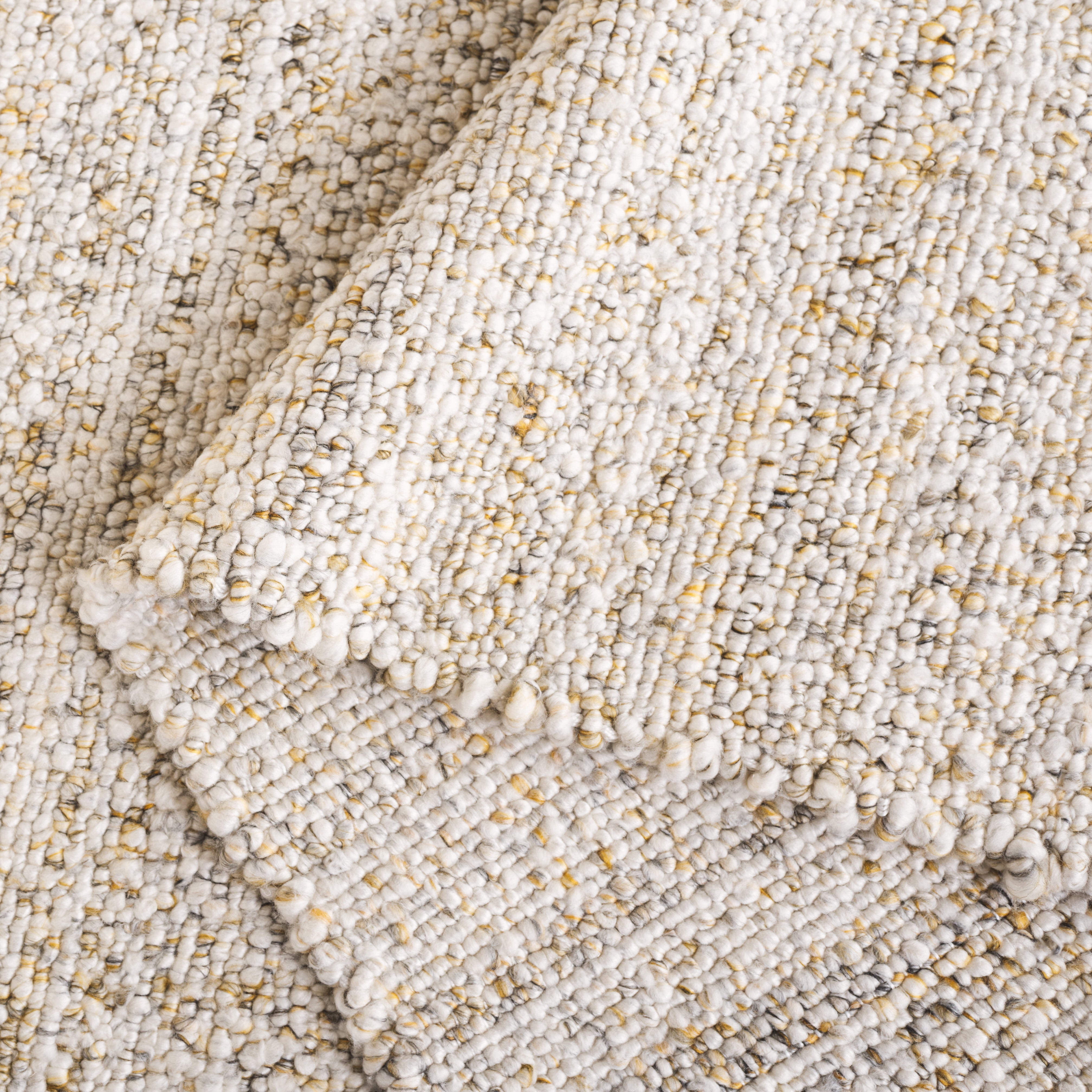 SAFAVIEH Renewal Holden Solid Area Rug, Beige/Gold, 6' x 6' Square