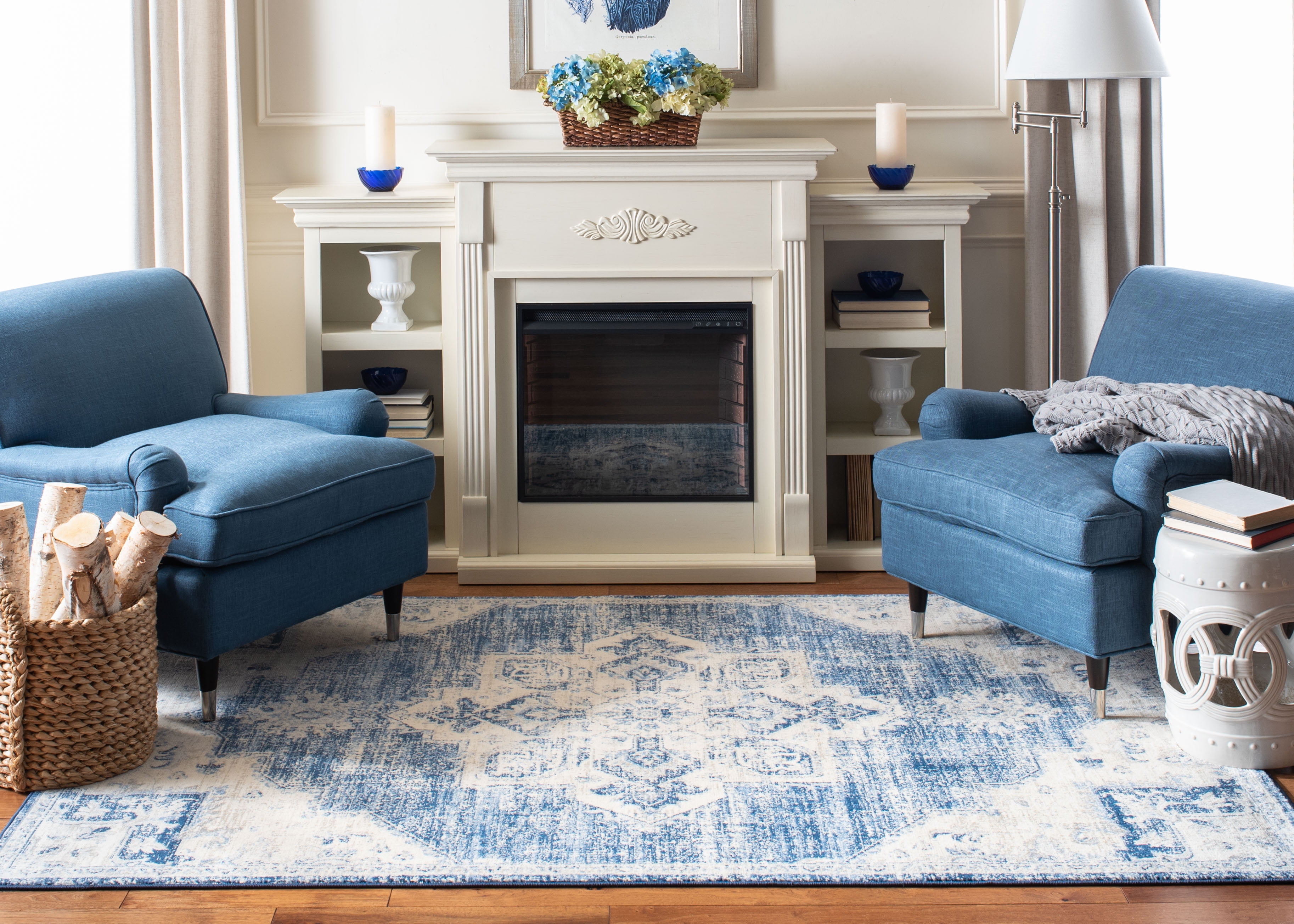 SAFAVIEH Brentwood Salah Oriental Area Rug, Ivory/Navy, 5'3" x 7'6"