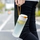 thumbnail image 4 of Vaso deportivo portátil de 550 ml con forma de capa solitaria, ideal para fitness, con agua, proteína en polvo o batidos., 4 of 6