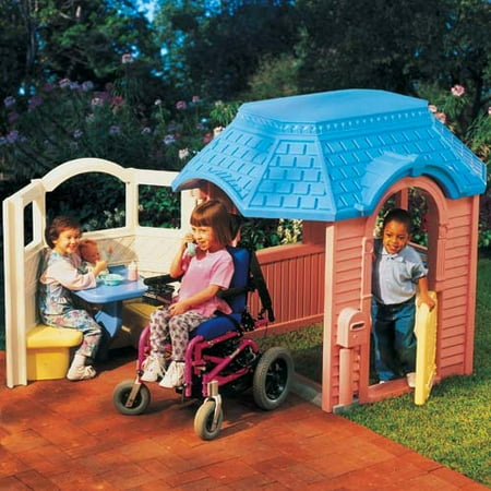 Little Tikes Patio Playhouse