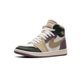 thumbnail image 4 of Jordan WOMENS AIR JORDAN 1 HIGH MM WMNS "Galactic Jade" FB9891 300 from Stadium Goods, 4 of 8