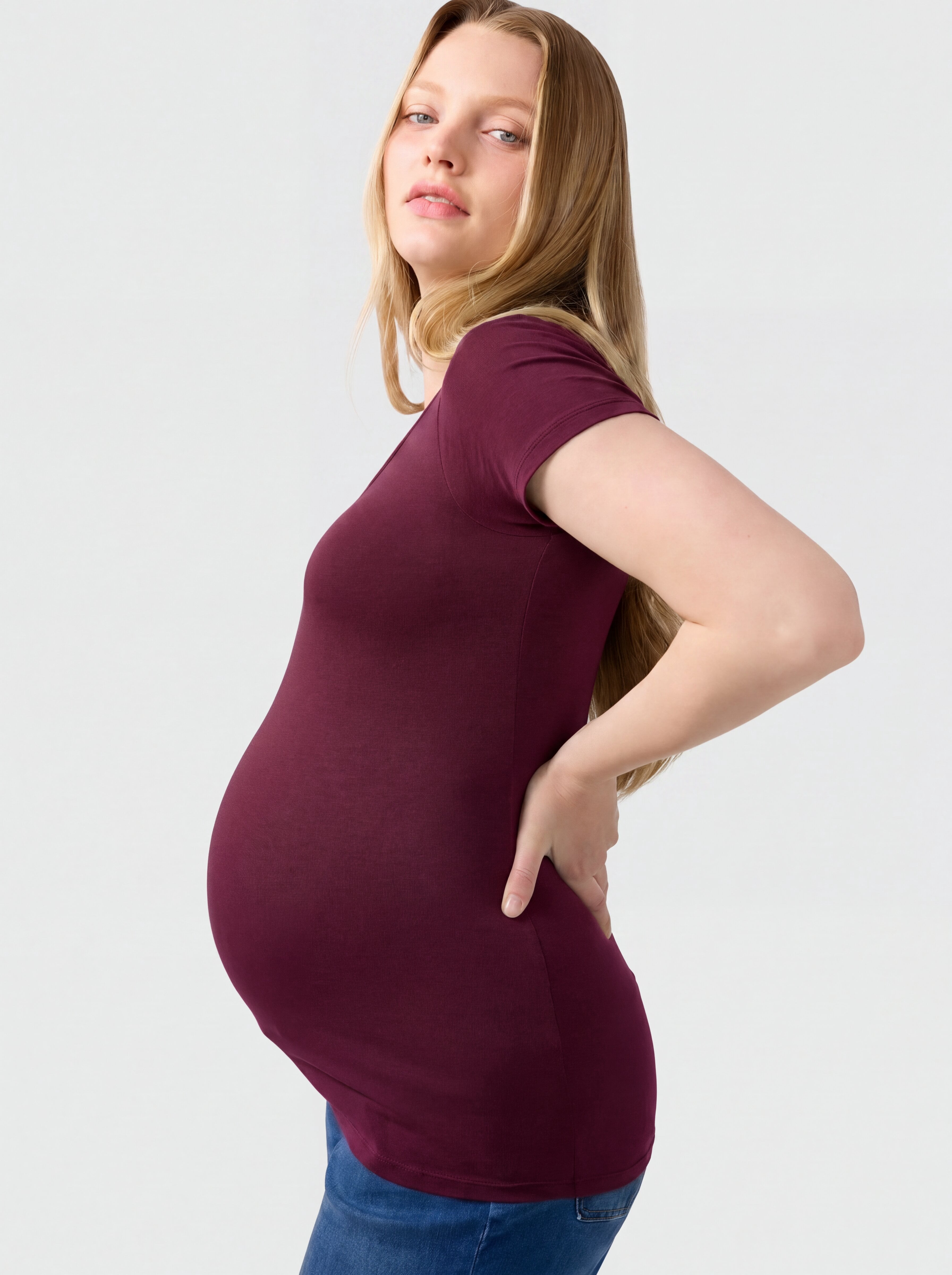 Ingrid & Isabel For Every Belly Women’s Maternity Fitted Scoop Tee, Sizes S-XXL