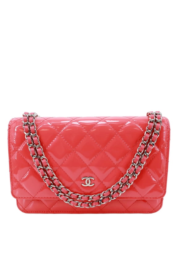 Pre-Owned Chanel WOC Quilted Patent Leather Crossbody Bag Pink