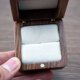 thumbnail image 3 of Caja de anillo de madera cuadrada para 2 anillos Joyero de almacenamiento Hecho a mano Compromiso Regalo de boda para mujeres Día de San Valentín, 3 of 5