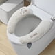thumbnail image 4 of Funda para asiento de inodoro, cojín para asiento de inodoro, adhesivo para todas las estaciones, acolchado grueso y lavable, almohadilla de invierno de fibra de poliéster para asiento de inodoro, 4 of 6