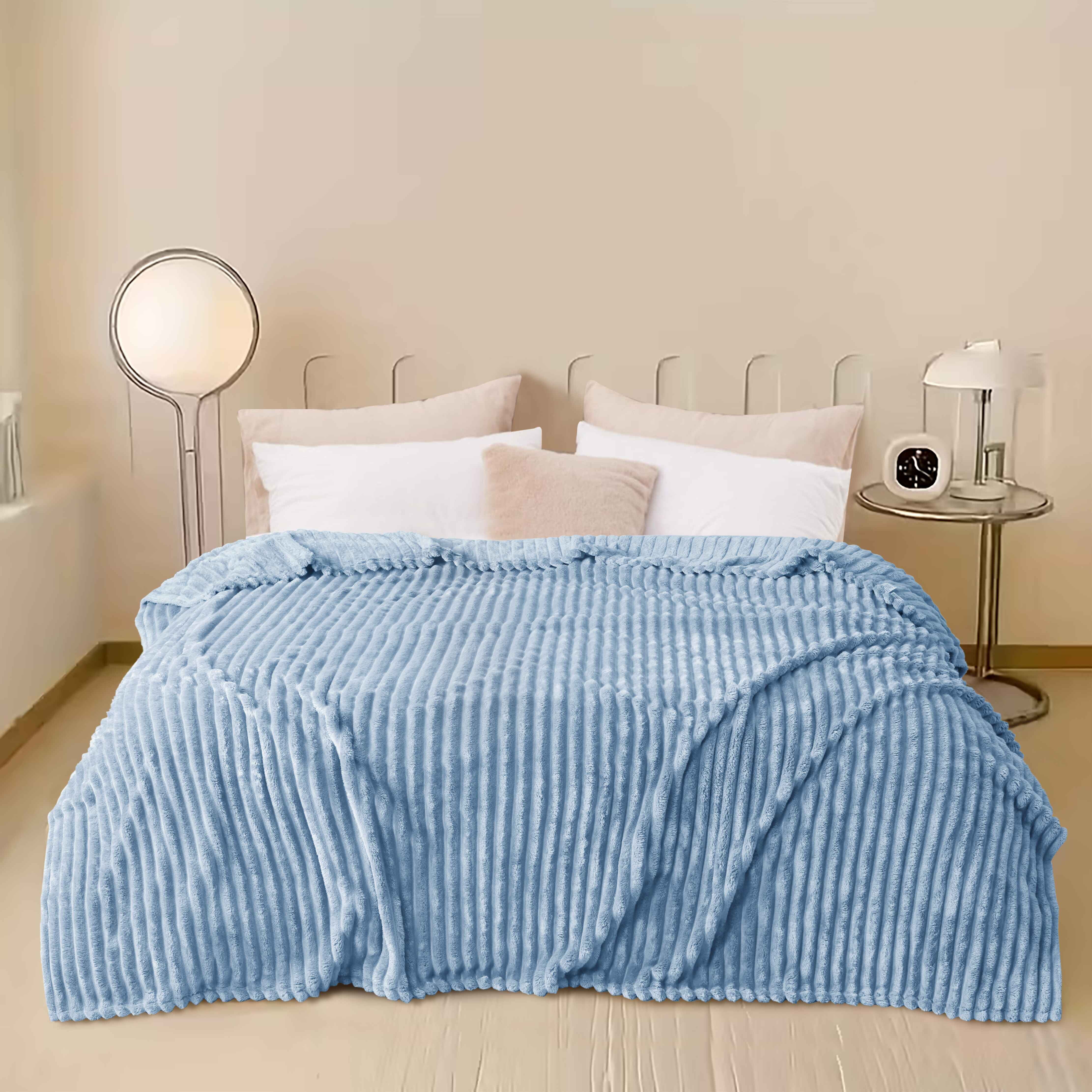 Oversized Queen Blanket for Bed (90”x100”), 400GSM Super Soft & Warm Fleece Throw Blankets for Bed, Couch, Sofa - 3D Ribbed Fluffy Lightweight Blanket All Season&nbsp;Use