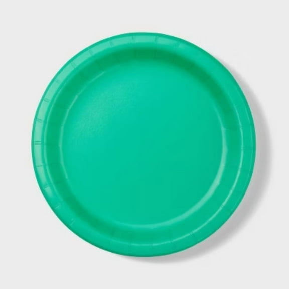 20ct 8.5" Disposable Dinner Plates Green