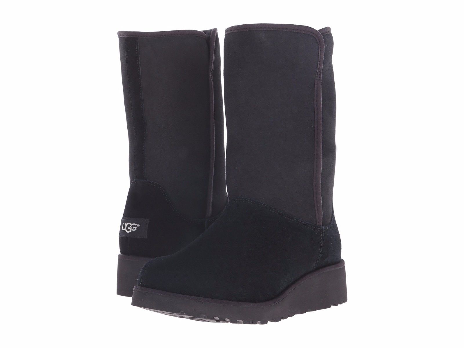 ugg amie short boot