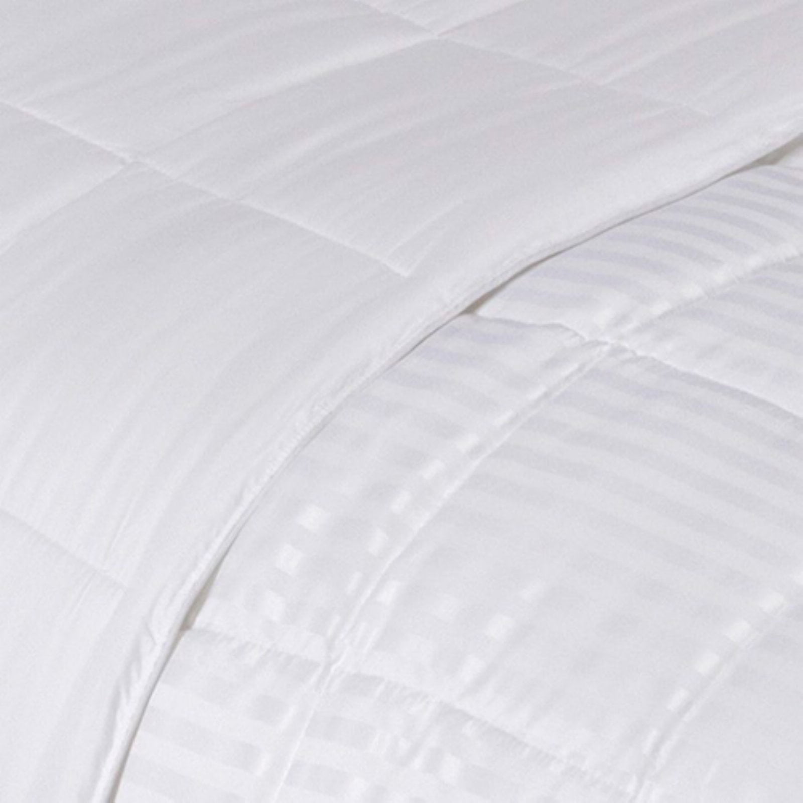 Superior Worcester Reversible Hypoallergenic Down Blanket, Full/Queen,White