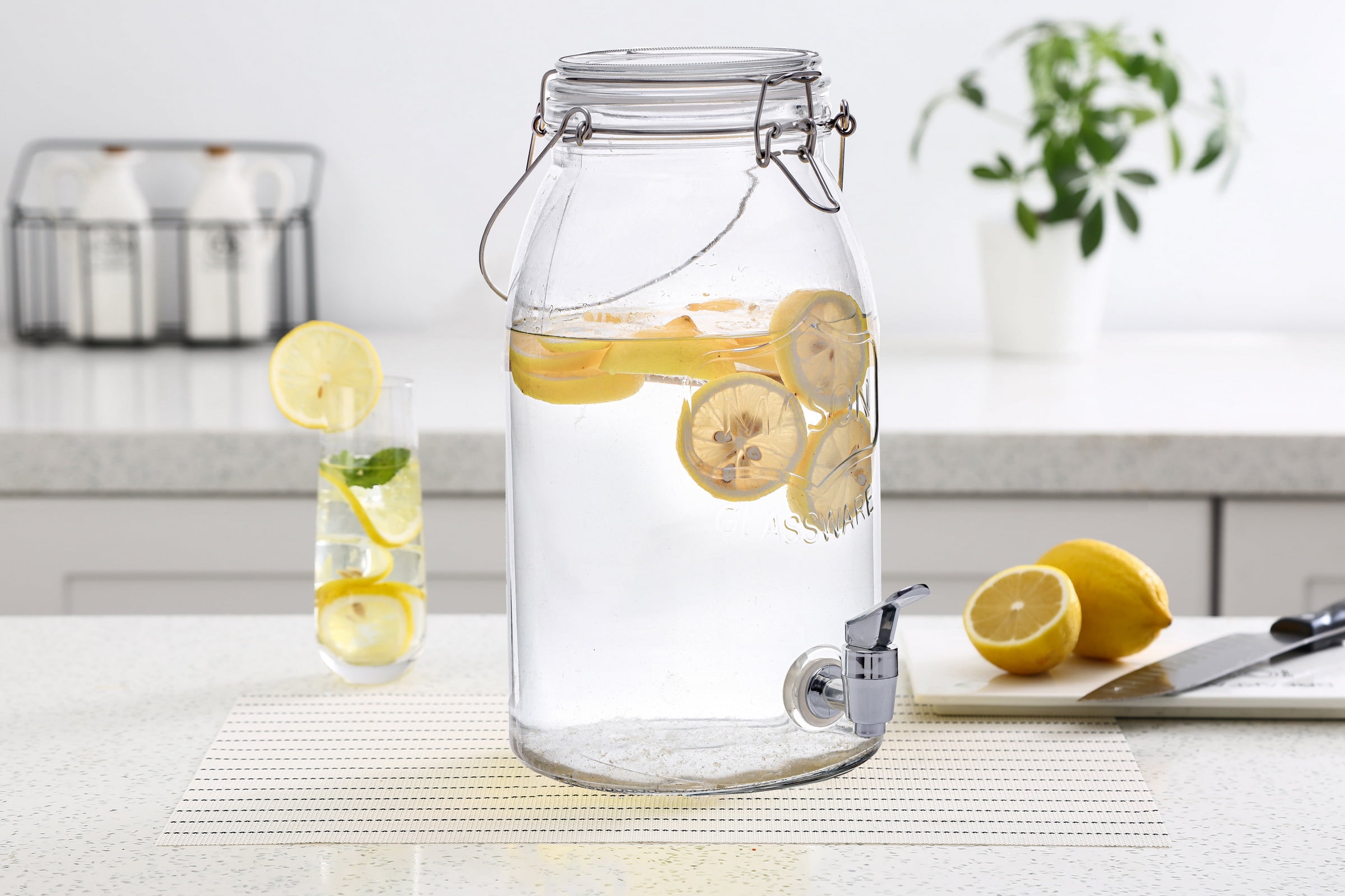 BriSunshine 1.9 Gallon/7L Round Beverage Dispenser,Stainless Steel Drink  Dispeners with Spigot and Ice Container,Jar Jug for Lemonade Tea Water