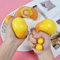 thumbnail image 4 of Pelota antiestrés con forma de croissant para aliviar el estrés. Juguete para aliviar el estrés. Pelota para apretar vigorosamente. Juguete para aliviar el estrés., 4 of 9