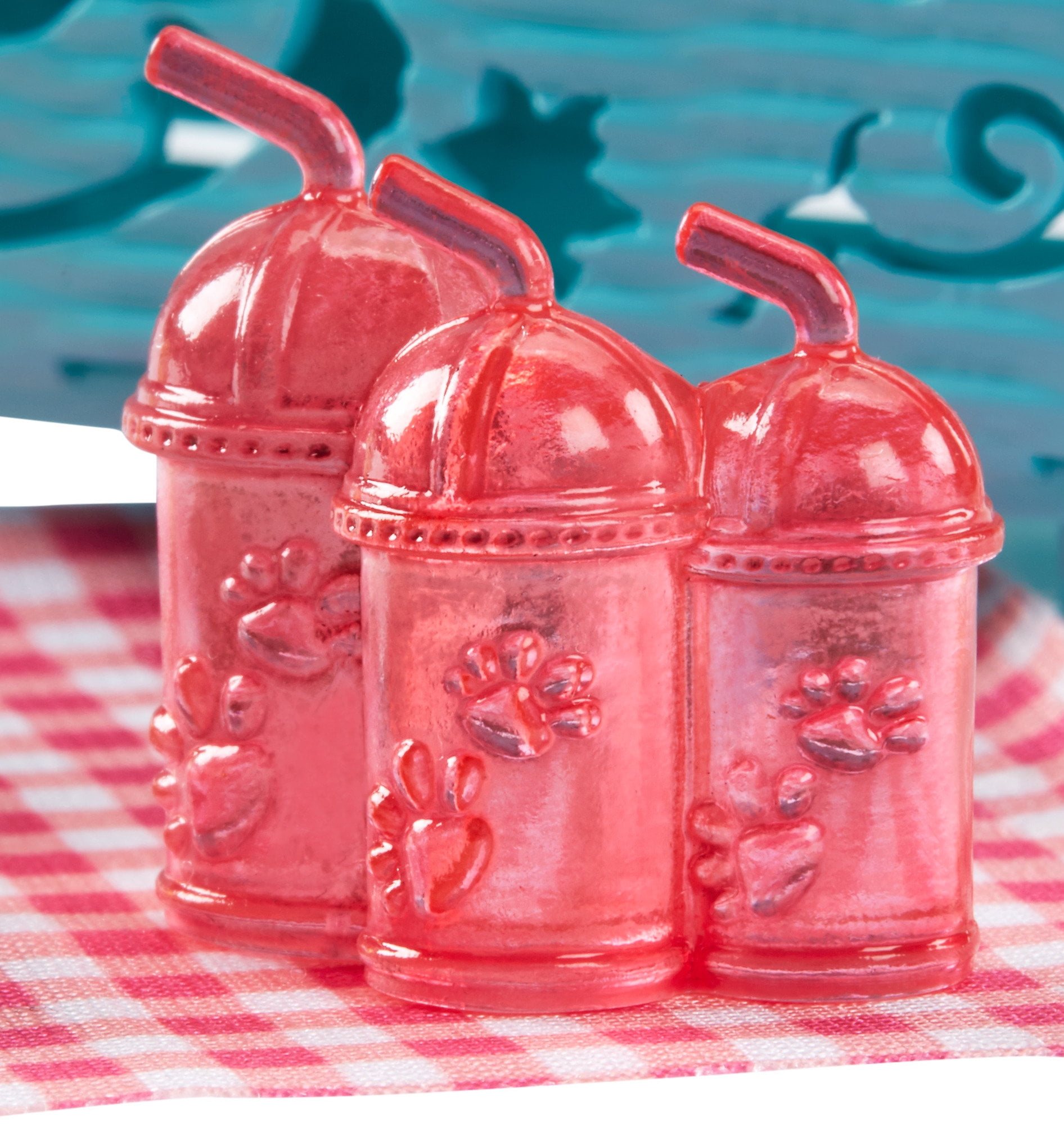 enchantimals paws for a picnic doll set