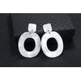 thumbnail image 3 of LAICAIW Grande Boucle d'Oreille Ovale Simple en Plastique, 3 of 3