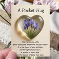 thumbnail image 2 of Abrazo de bolsillo con flor de nacimiento y poemas de aliento curativo. Recuerdo de corazón transparente con flor de nacimiento, regalo sentimental portátil., 2 of 8