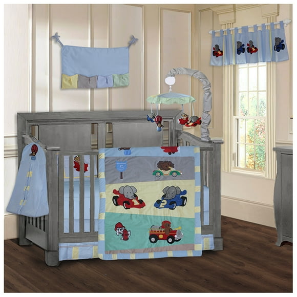 BabyFad Animal Zoom Ensemble de Literie de Bassinette pour Bébé Garçon de 9 Pcs avec Mobile Musical – Éléphants, Chiens et Lions dans des Voitures de Course, 100 % Coton, Déco Amusante pour la Chambre de Bébé