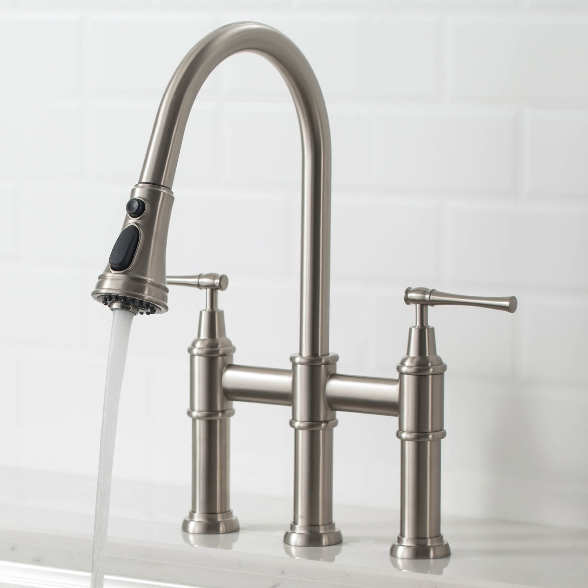 F100139 - Transitional Kitchen Faucet with Pulldown Spray – Artos US